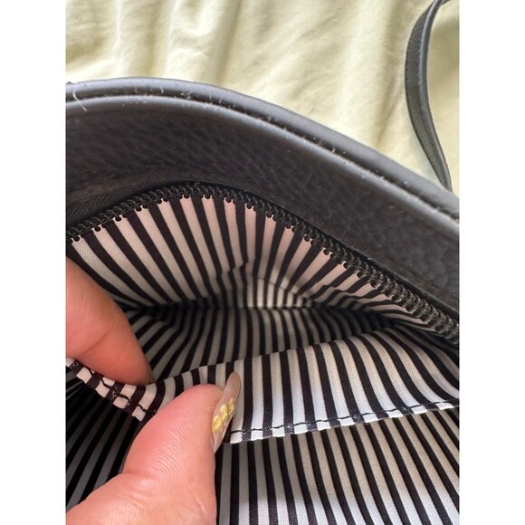 Roxy Women's Stand for the Sun Small Pebble Leather Zipper Closure Shoulder Bag - Picture 6 of 6